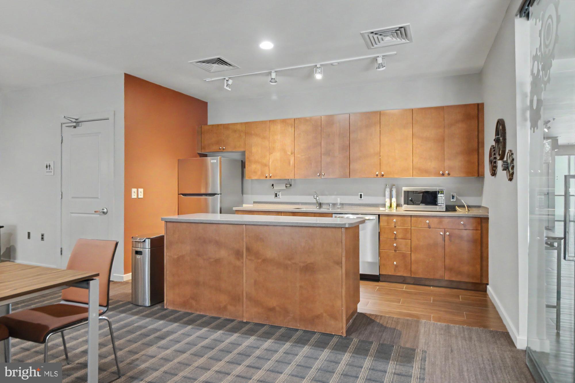 2007 Clipper Park Road, Unit 314 Baltimore, MD 21211 - Photo 34 of 41