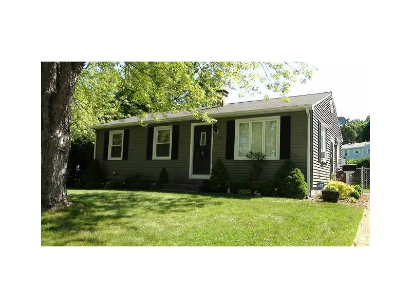 194 Walnut Hill Road Woonsocket, RI 02895 - Photo 1 of 18 Exterior Front.