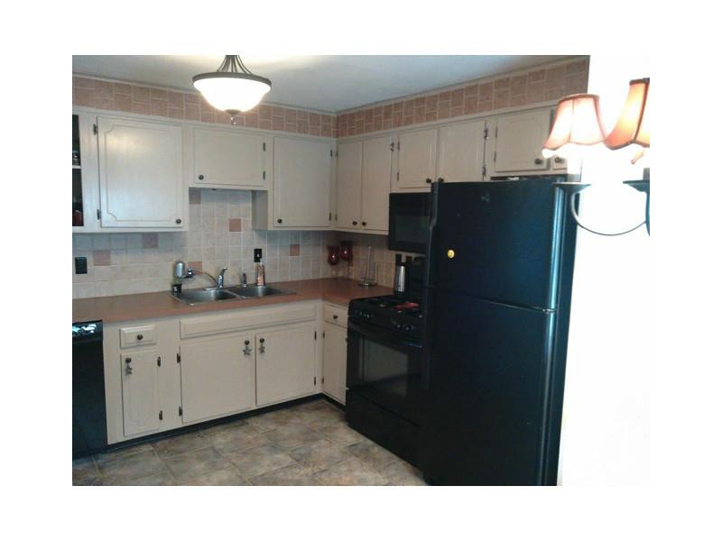 194 Walnut Hill Road Woonsocket, RI 02895 - Photo 3 of 18 Kitchen.