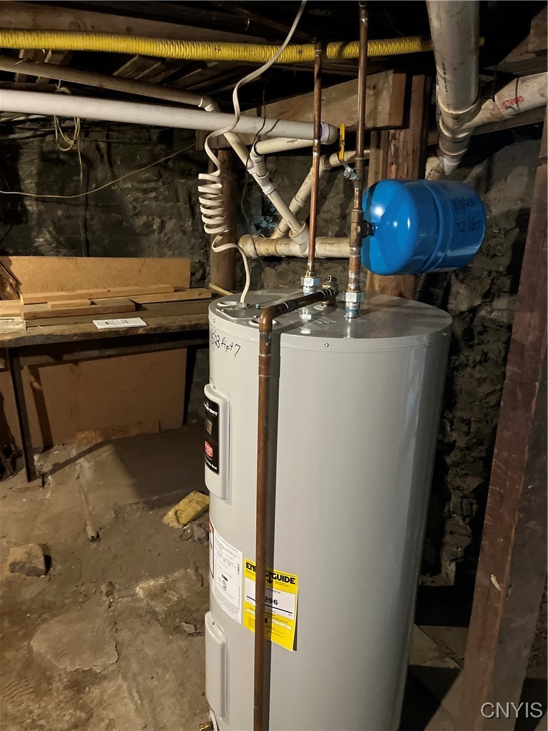 47 North Main Street Camillus, NY 13031 - Photo 14 of 24