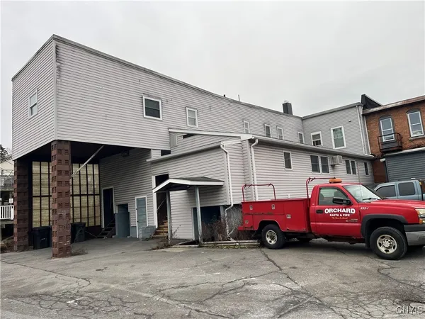 $695,000 | 47 North Main Street, Camillus, NY 13031