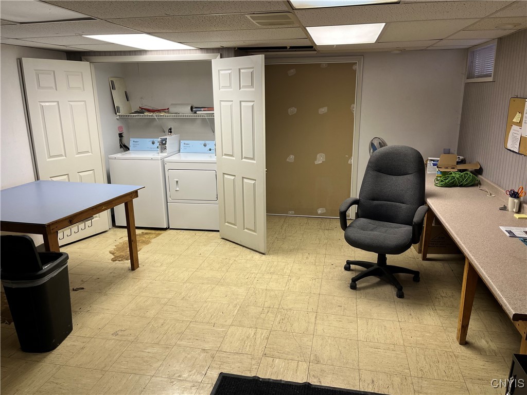 47 North Main Street Camillus, NY 13031 - Photo 7 of 24 Laundry room