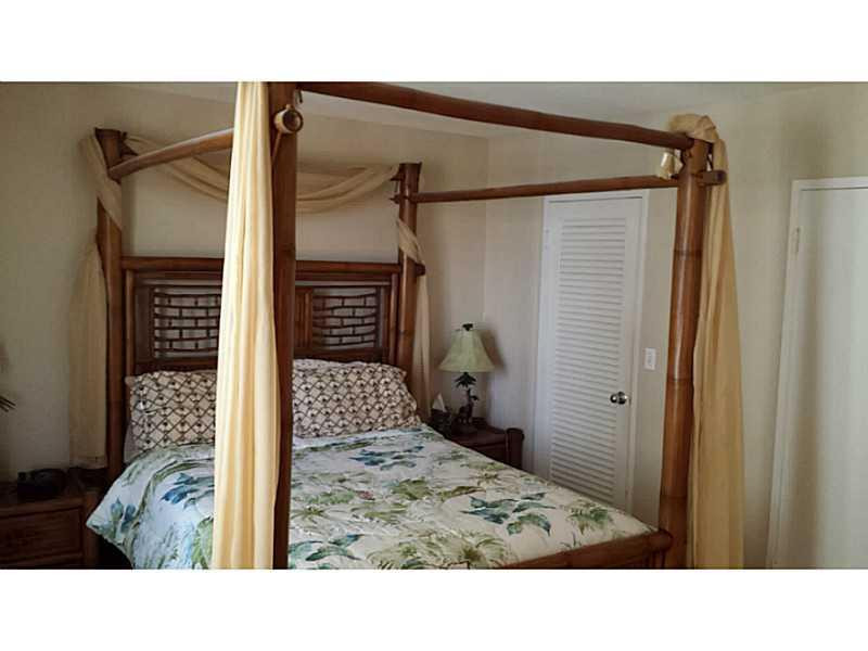 9195 Collins Avenue, Unit 711 Surfside, FL 33154 - Photo 13 of 18 Bedroom
