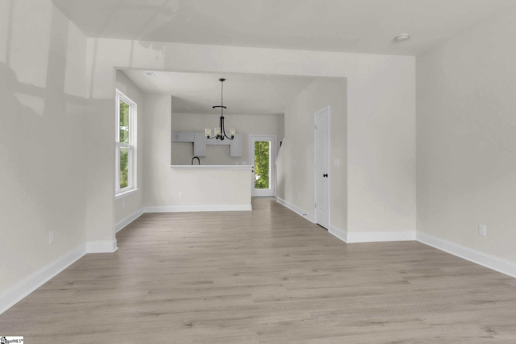 17 Scott Street Greenville, SC 29611 - Photo 2 of 23