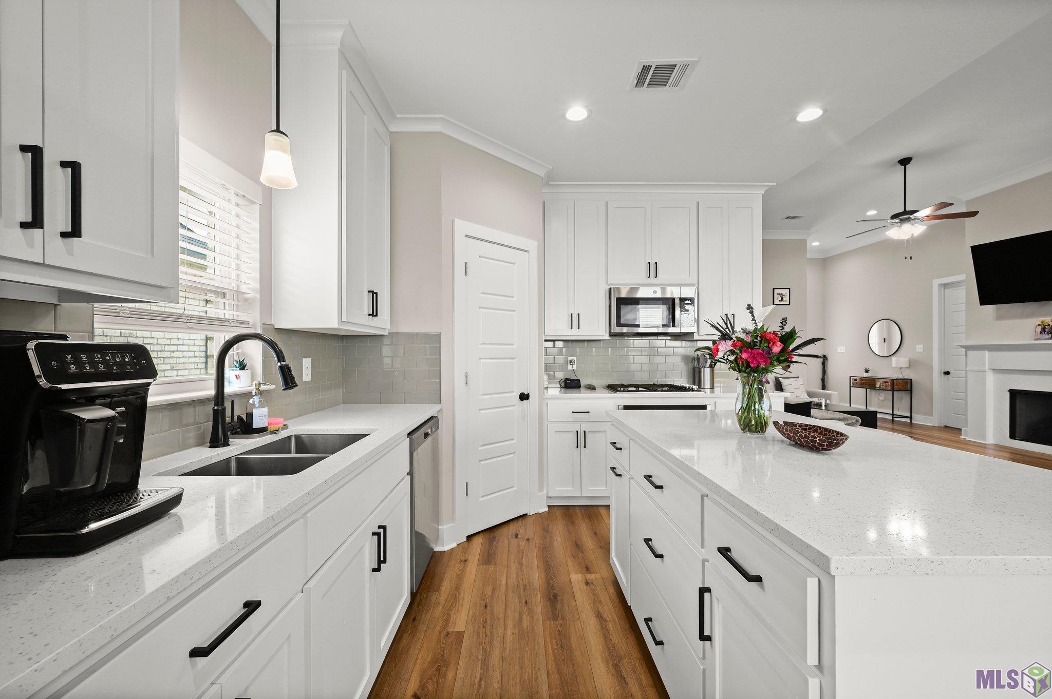 3035 Woodgrove Way Baton Rouge, LA 70810 - Photo 4 of 19