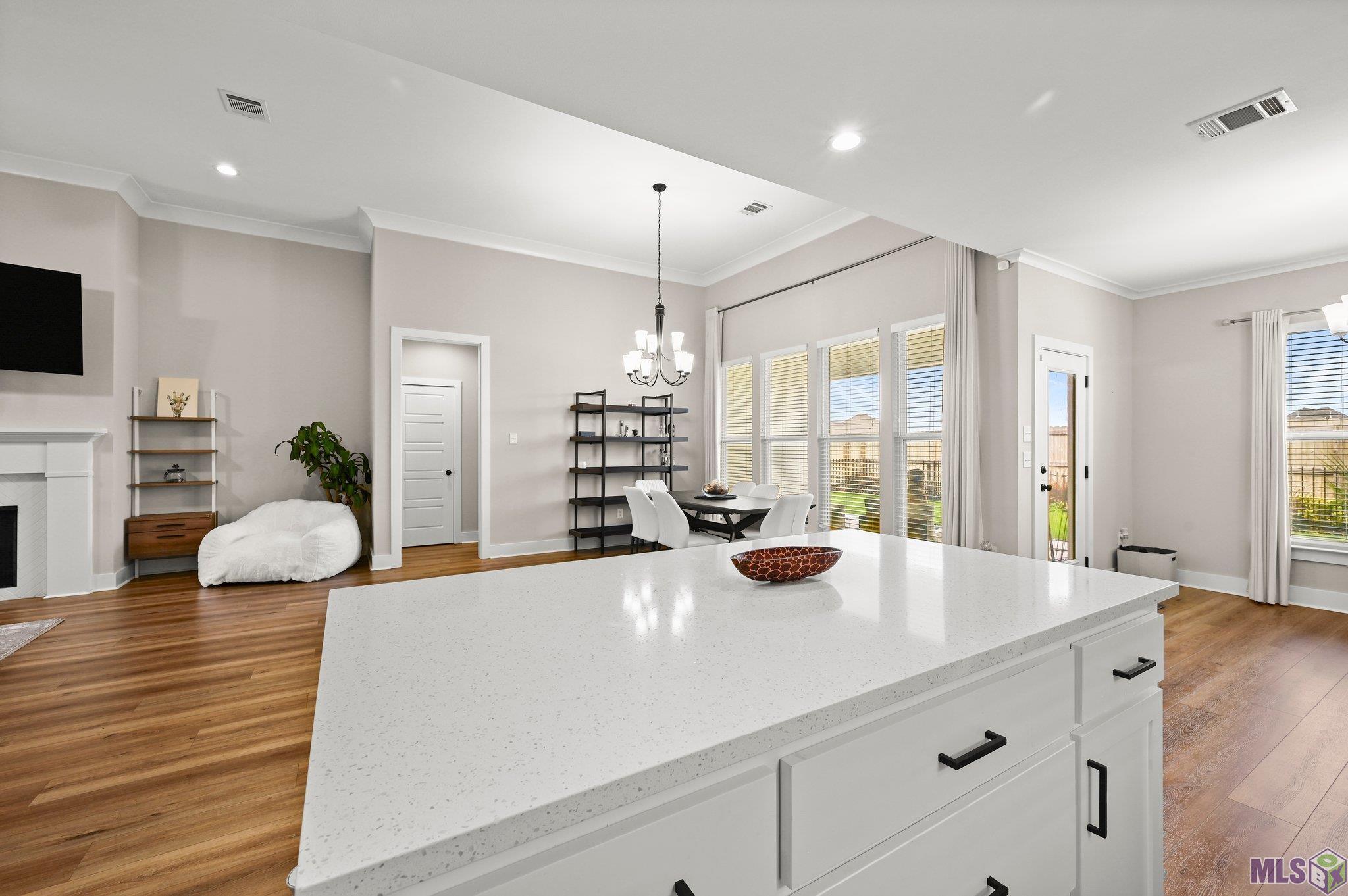 3035 Woodgrove Way Baton Rouge, LA 70810 - Photo 5 of 19