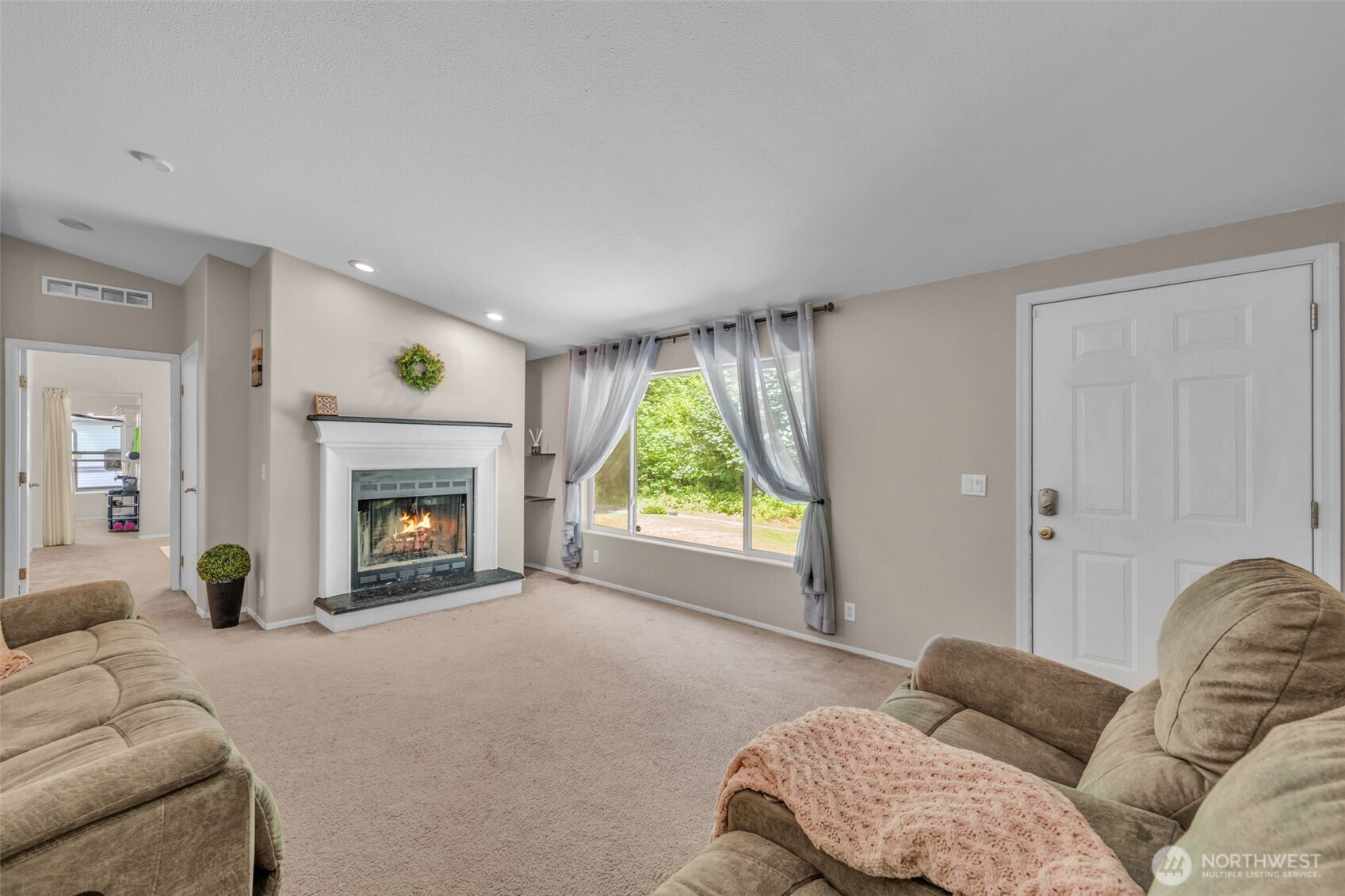 17710 Russian Road Arlington, WA 98223 - Photo 5 of 35 Gallery Image 5