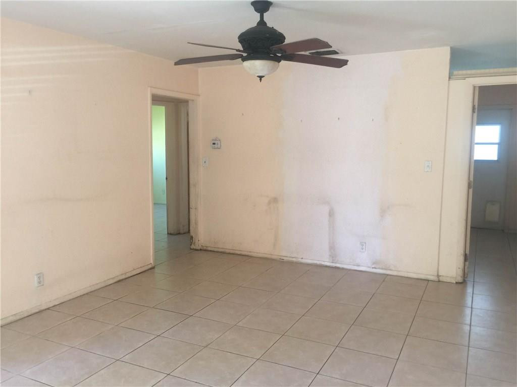 240 Northwest 9th Street Boca Raton, FL 33432 - Photo 3 of 7 Photo 3