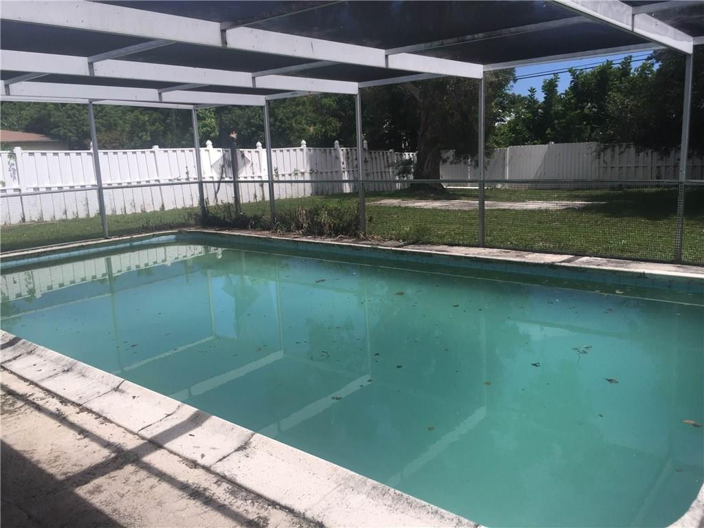 240 Northwest 9th Street Boca Raton, FL 33432 - Photo 4 of 7 Photo 4
