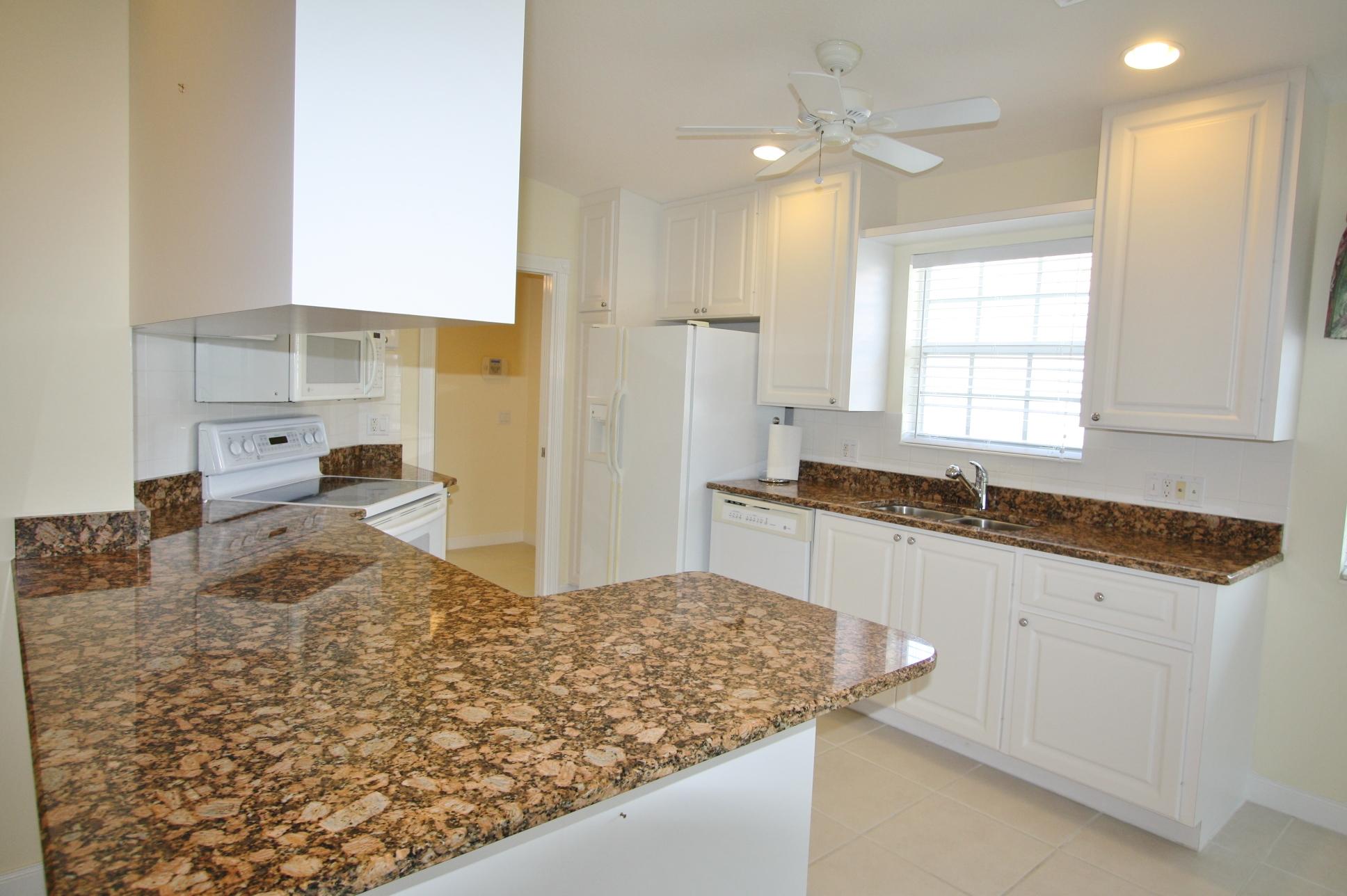 1069 Southwest Balmoral Trace Stuart, FL 34997 - Photo 3 of 18 IMG_8754