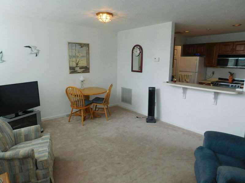 140 High Street, Unit 309 Westerly, RI 02891 - Photo 12 of 20 Dining Room.