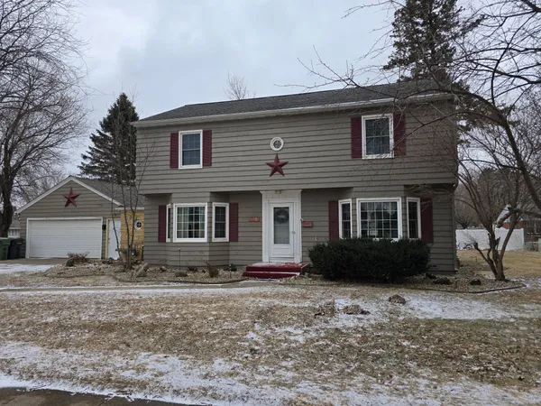 $310,000 | 405 Clary Street, Worthington, MN 56187