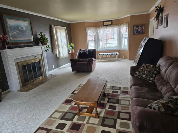 $310,000 | 405 Clary Street, Worthington, MN 56187