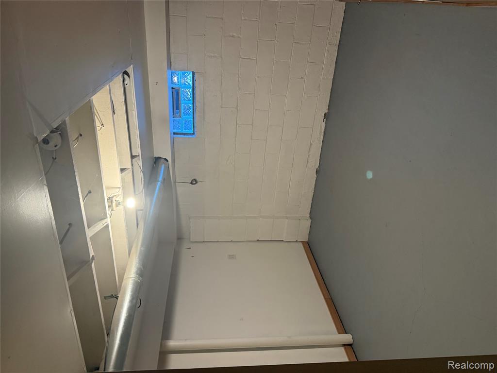 479 Cambridge Road Royal Oak, MI 48067 - Photo 19 of 24 Gallery Image 19