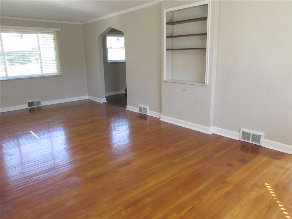 335 Hamil Road Verona, PA 15147 - Photo 11 of 32 Gallery Image 11