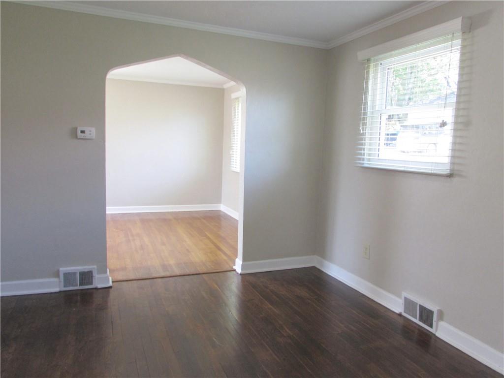 335 Hamil Road Verona, PA 15147 - Photo 13 of 32 Gallery Image 13