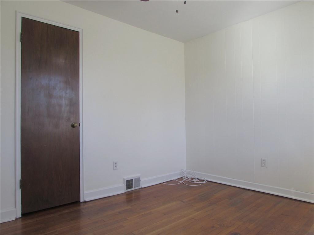 335 Hamil Road Verona, PA 15147 - Photo 27 of 32 Gallery Image 27