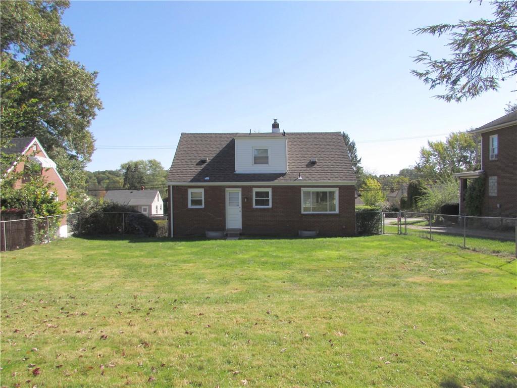 335 Hamil Road Verona, PA 15147 - Photo 4 of 32 Gallery Image 4