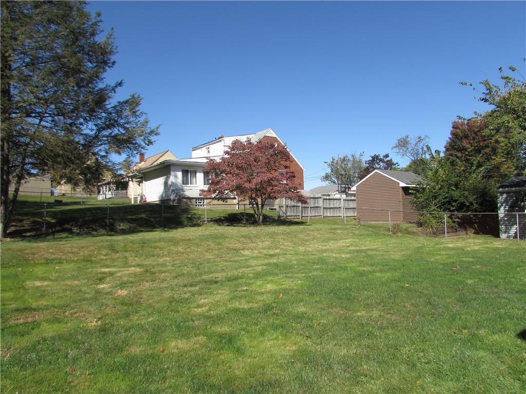 335 Hamil Road Verona, PA 15147 - Photo 5 of 32 Gallery Image 5