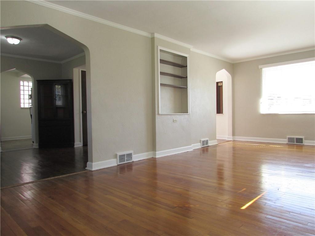 335 Hamil Road Verona, PA 15147 - Photo 9 of 32 Gallery Image 9