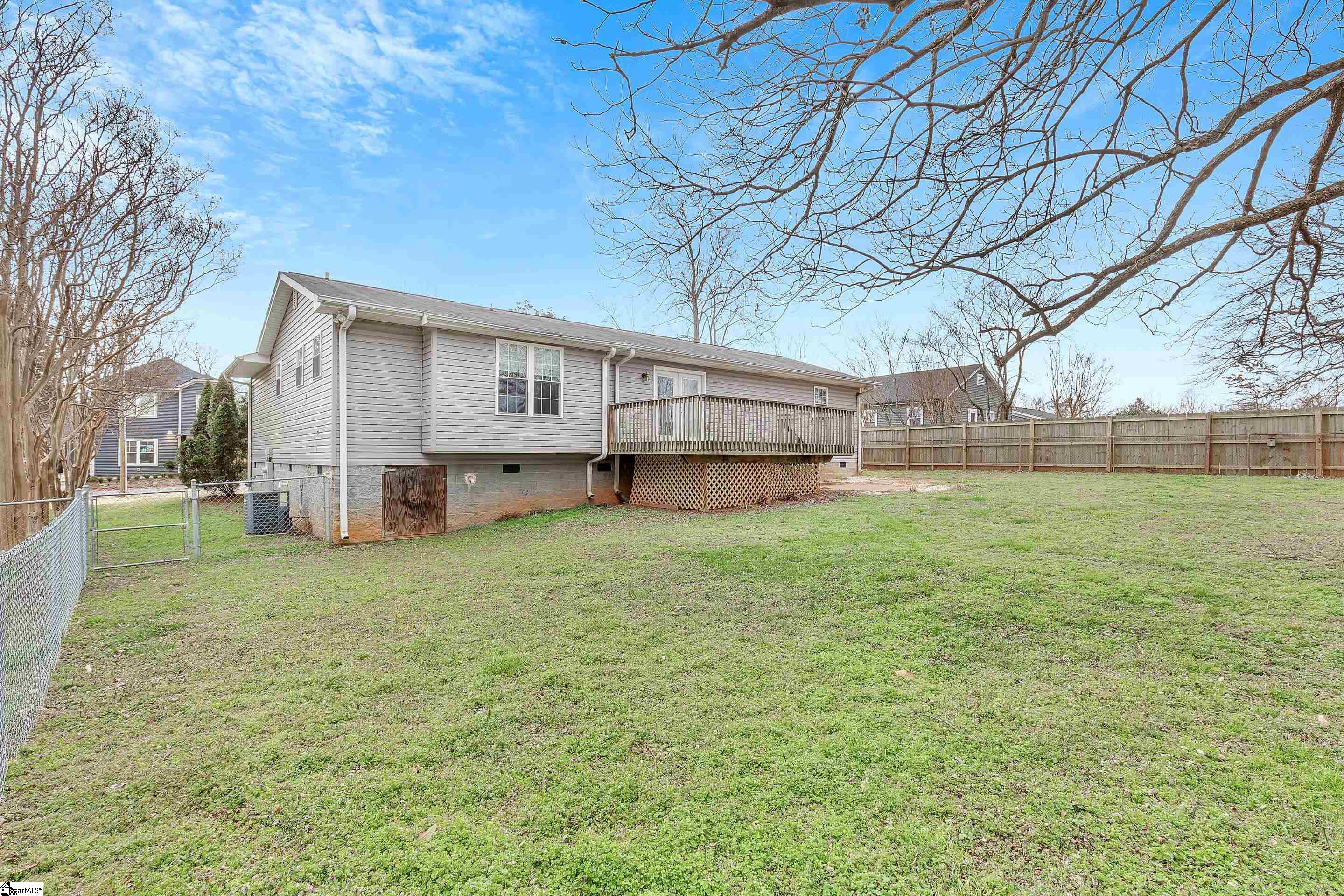 204 Bleckley Avenue Greenville, SC 29607 - Photo 22 of 26