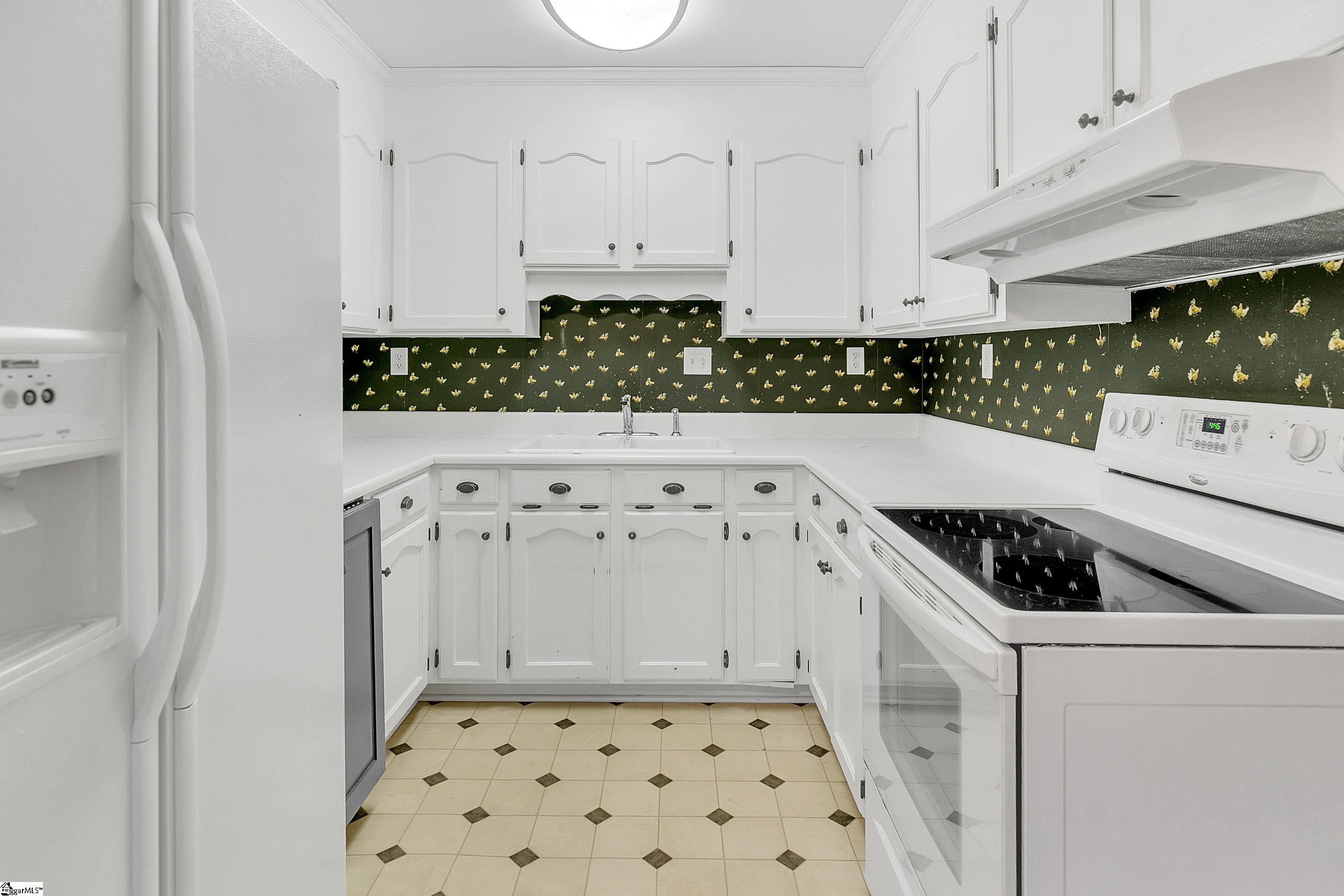 204 Bleckley Avenue Greenville, SC 29607 - Photo 9 of 26