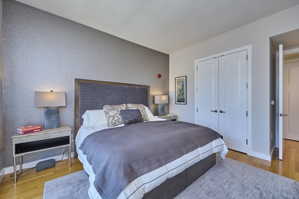 400 Stuart Street, Unit 16K Boston, MA 02116 - Photo 14 of 41