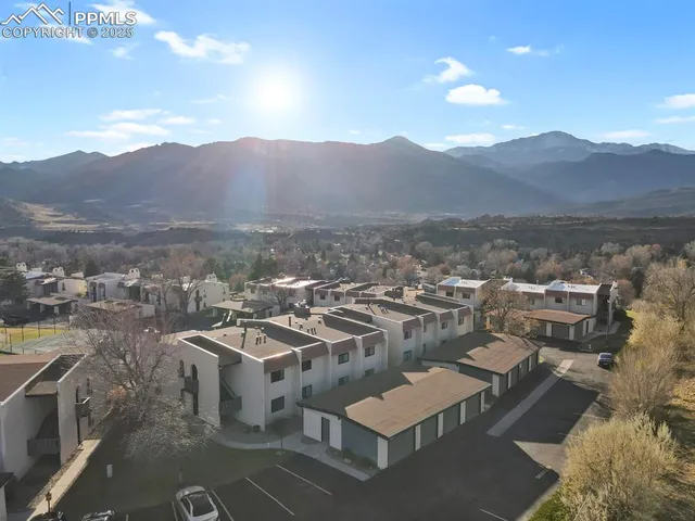 $395,000 | 1122 Fontmore Road, Unit C, Colorado Springs, CO 80904
