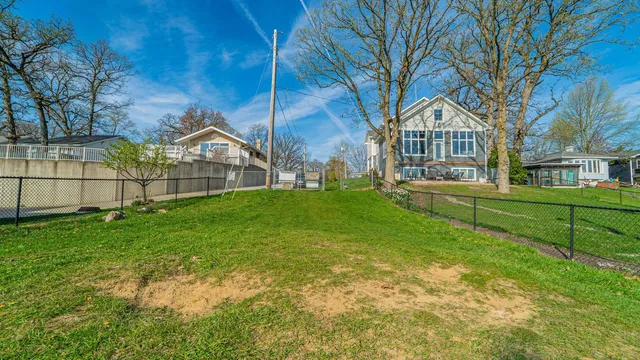 $189,900 | 8612 West 139th Place, Cedar Lake, IN 46303