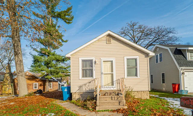 a view of an ocean from a balcony