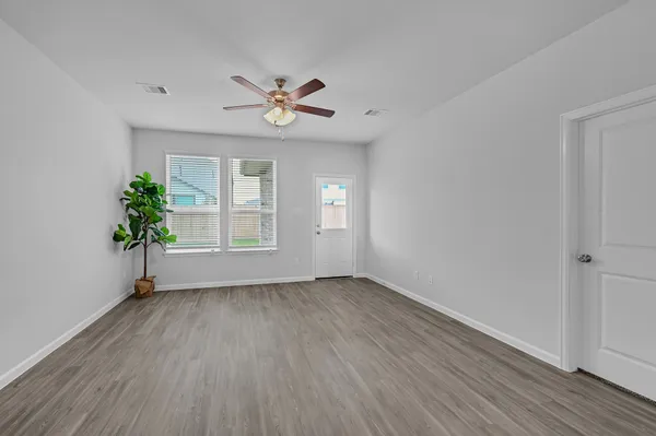 $2,575 | 12939 Catfish River Court, Hockley, TX 77447