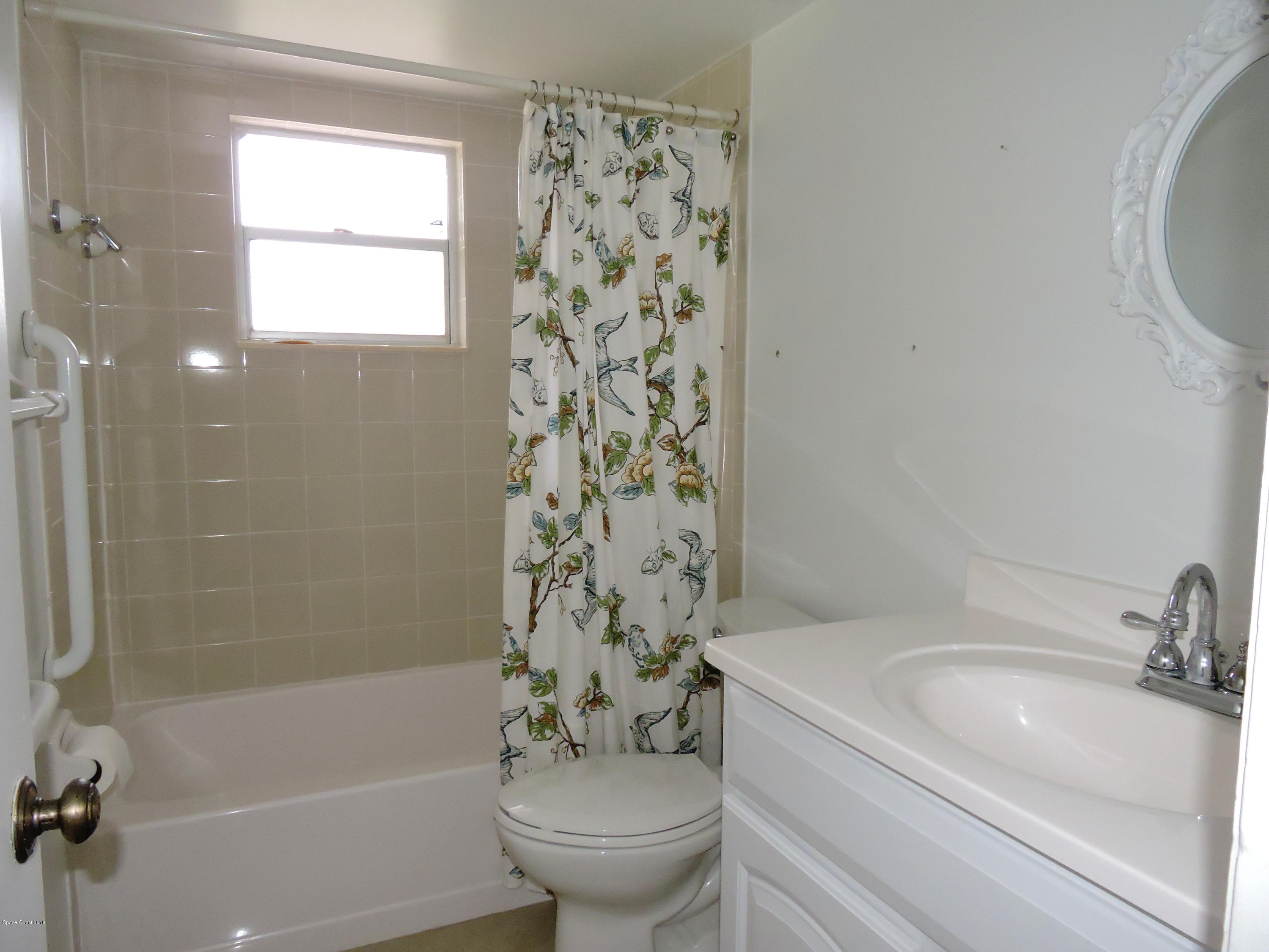 445 Avocado Road Northwest Palm Bay, FL 32907 - Photo 9 of 12 2nd bath