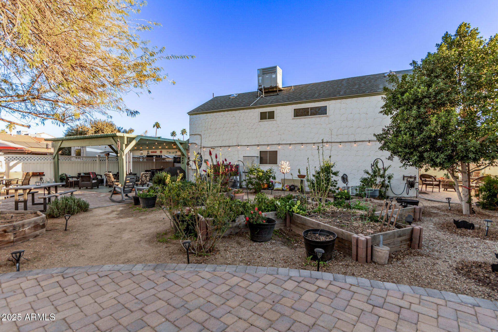 3036 West Gail Road Phoenix, AZ 85029 - Photo 28 of 47 Gardens