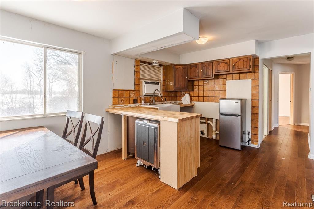 4909 West Schafer Road Pinckney, MI 48169 - Photo 13 of 40