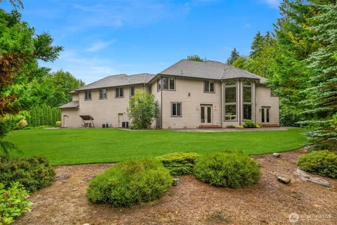 $1,890,000 | 3229 115th Avenue Southeast, Snohomish, WA 98290