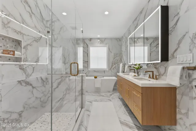 $2,395,000 | 151 A Hamilton Avenue, Greenwich, CT 06830