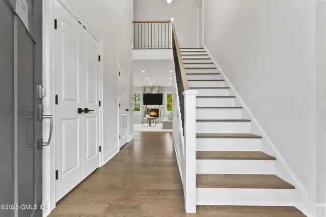 $2,395,000 | 151 A Hamilton Avenue, Greenwich, CT 06830