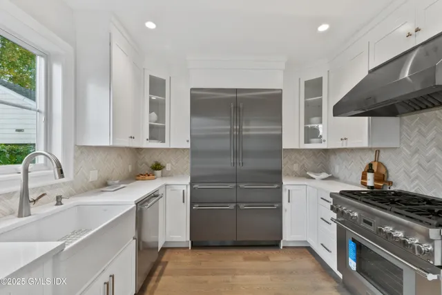 $2,395,000 | 151 A Hamilton Avenue, Greenwich, CT 06830