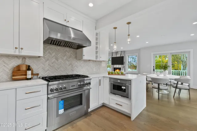 $2,395,000 | 151 A Hamilton Avenue, Greenwich, CT 06830