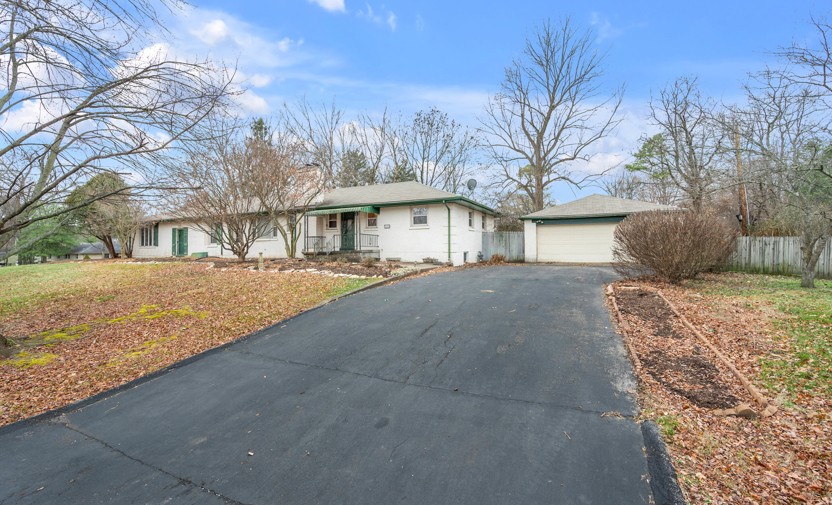 3197 Trinity Road Lexington, KY 40503 - Photo 1 of 64 TDB_9522