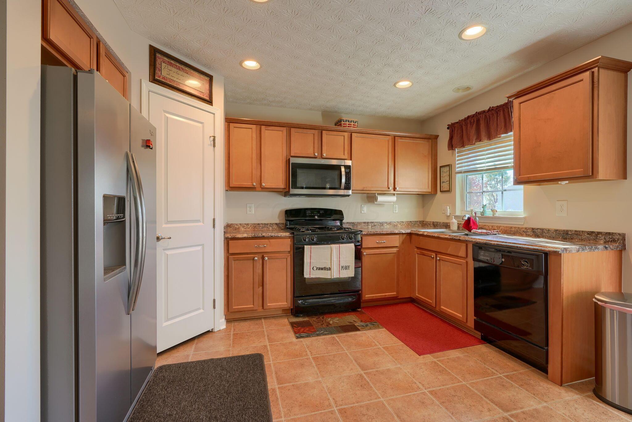 5747 Little Red Rover Street Groveport, OH 43125 - Photo 26 of 47 custom lighting