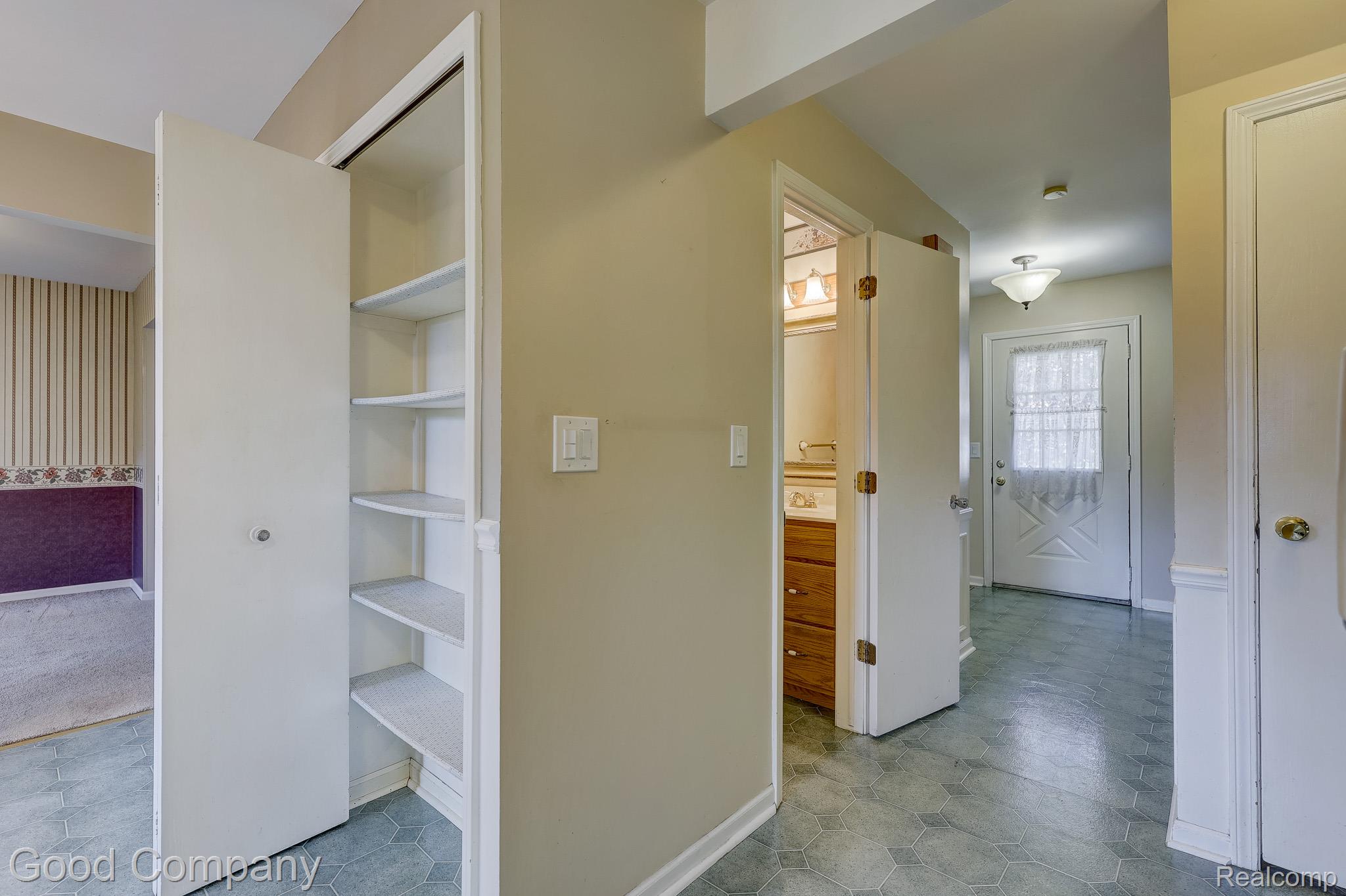 845 Hadley Road Rochester, MI 48307 - Photo 16 of 50 845 Hadley Rd.-16.jpg