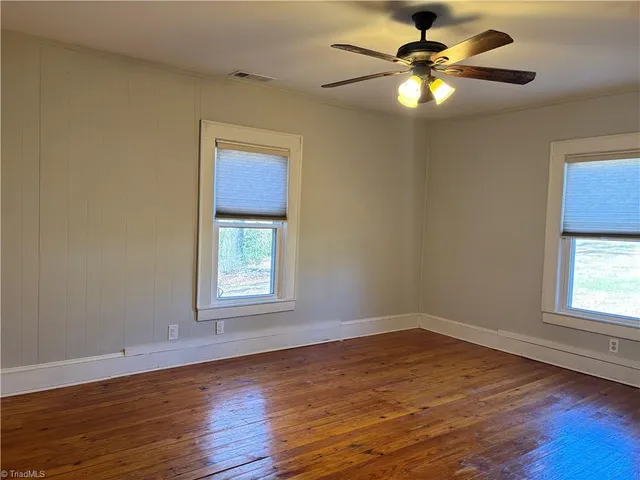 $1,125 | 622 Franklin Boulevard, Greensboro, NC 27401