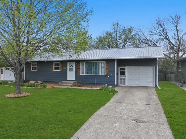 $240,000 | 506 Elaine Avenue, Marshall, MN 56258