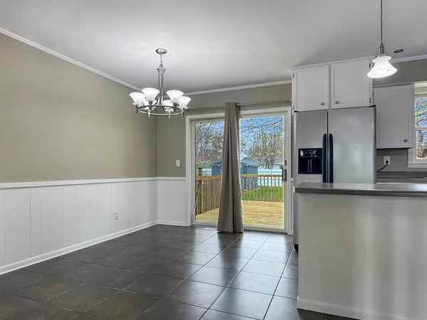 $240,000 | 506 Elaine Avenue, Marshall, MN 56258
