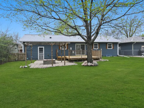 $240,000 | 506 Elaine Avenue, Marshall, MN 56258