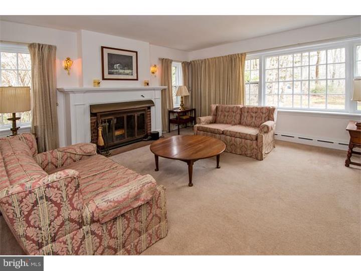 2530 Park Road Warrington, PA 18976 - Photo 3 of 15 Gallery Image 3