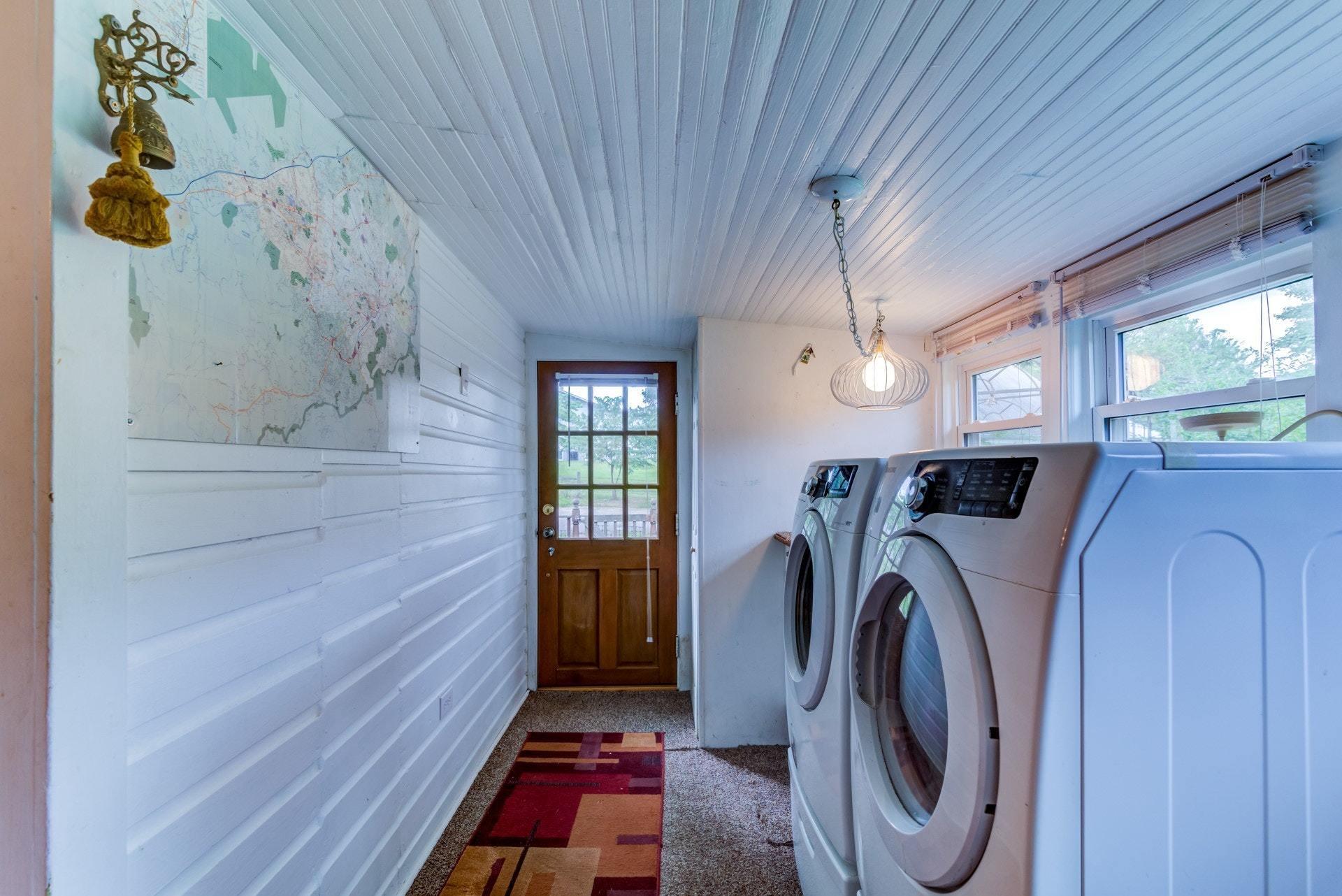 4541 Cowman Road Roanoke, VA 24014 - Photo 13 of 23 a utility room with dryer and washer