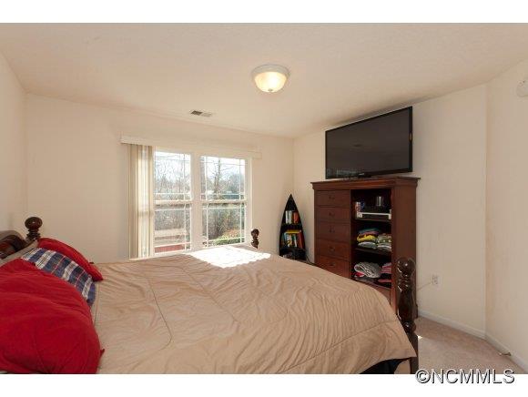 4 C Rathfarnham Road Asheville, NC 28803 - Photo 15 of 18 Gallery Image 15