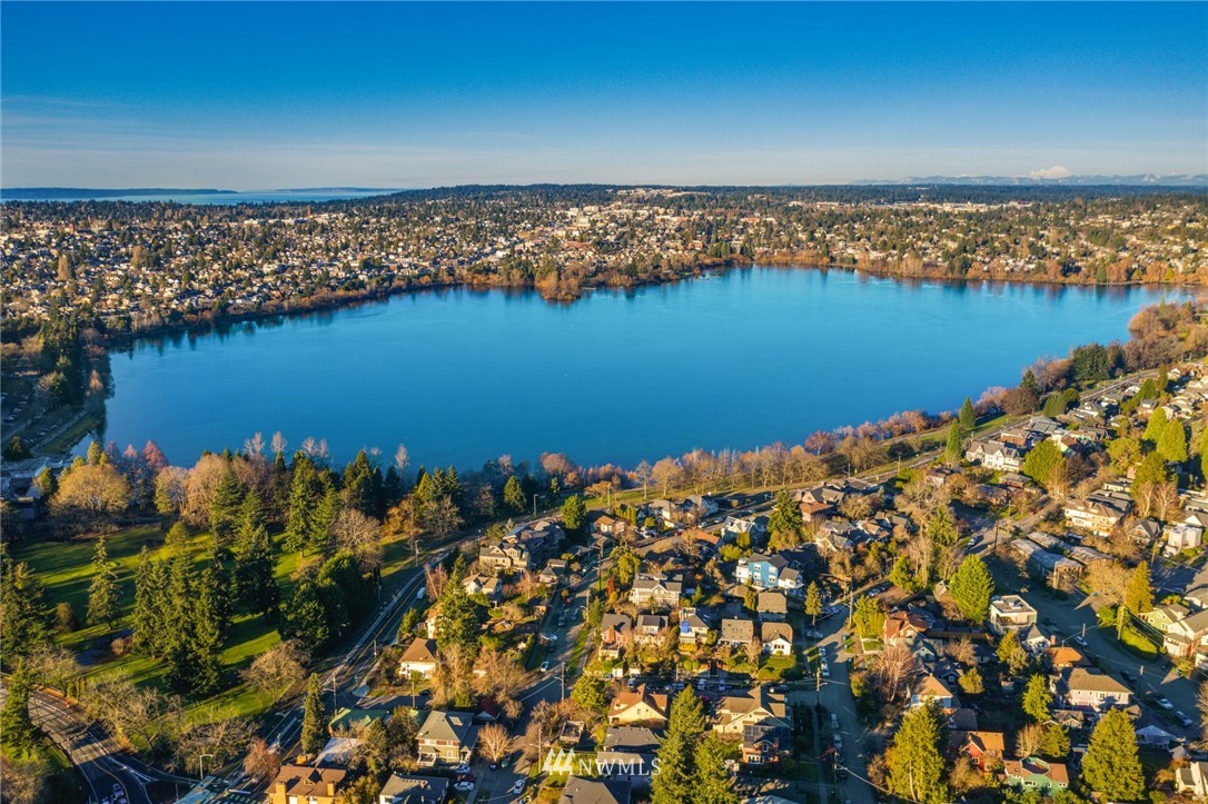 1619 North 50th Street Seattle, WA 98103 - Photo 22 of 37 a view of a ocean